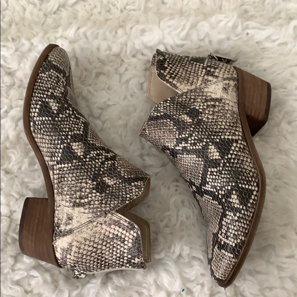 Dolce Vita snake booties